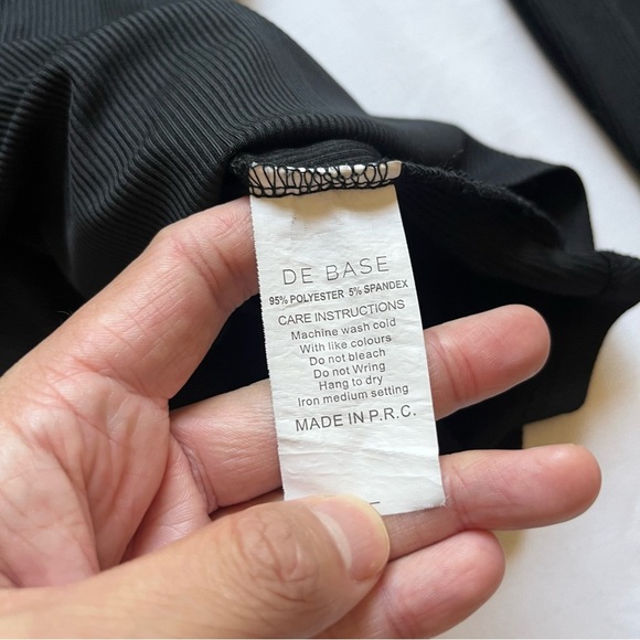 DE BASE black rib knit popover long sleeve bodysuit - Picture 5 of 5
